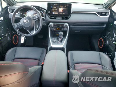 Zdjęcie 8 z 15 samochodu: 2025 TOYOTA RAV4 XSE VIN:JTMEB3FV3SD250395 - miniatura