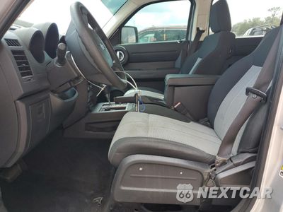 Zdjęcie 7 z 16 samochodu: 2008 DODGE NITRO SXT VIN:1D8GU28K48W129101 - miniatura