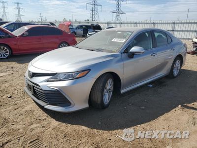 2021 TOYOTA CAMRY LE 4T1R11AK8MU455540 - główne zdjęcie licytacji z USA - miniatura