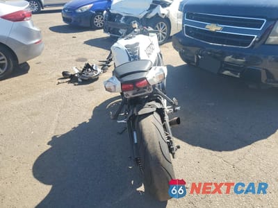 Czwarte zdjęcie samochodu z boku: 2011 SUZUKI GSX-R600 VIN:JS1GN7FA2B2102863 - miniatura