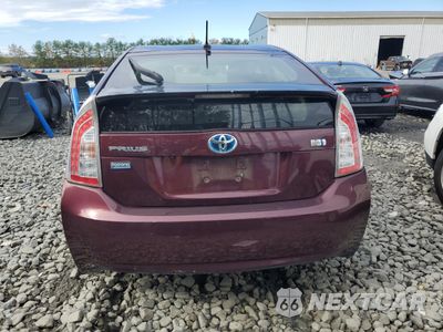 Zdjęcie 6 z 12 samochodu: 2013 TOYOTA PRIUS VIN:JTDKN3DU2D5571183 - miniatura
