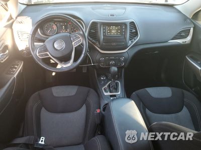 Zdjęcie 8 z 14 samochodu: 2018 JEEP CHEROKEE LATITUDE VIN:1C4PJMCX0JD517580 - miniatura