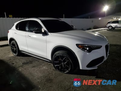 Czwarte zdjęcie samochodu z boku: 2020 ALFA ROMEO STELVIO VIN:ZASPAJAN4L7C95196 - miniatura
