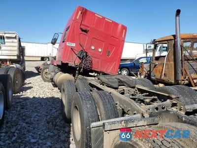 Trzecie zdjęcie samochodu z tyłu: 2017 INTERNATIONAL PROSTAR SEMI TRUCK VIN:3HSDJSNR0HN260829 - miniatura