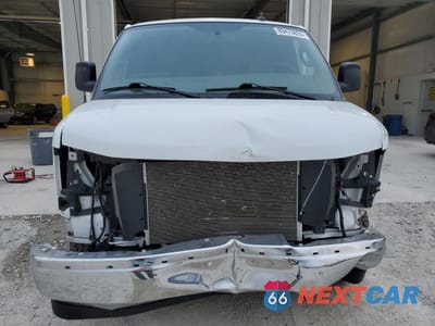 Piąte zdjęcie samochodu w środku: 2023 GMC SAVANA G2500 LS VIN:1GJW7EFP2P1148011 - miniatura