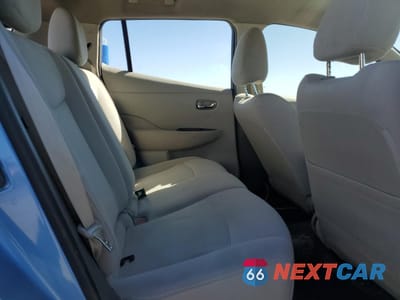 Zdjęcie 10 z 12 samochodu: 2011 NISSAN LEAF SV VIN:JN1AZ0CP8BT001324 - miniatura