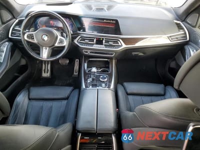Zdjęcie 8 z 12 samochodu: 2019 BMW X7 XDRIVE50I VIN:5UXCX4C55KLB39499 - miniatura