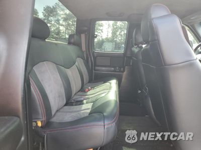 Zdjęcie 10 z 14 samochodu: 2004 CHEVROLET SILVERADO K1500 VIN:2GCEK19T141307285 - miniatura