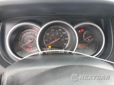 Zdjęcie 9 z 12 samochodu: 2010 NISSAN VERSA S VIN:3N1BC1CP7AL434096 - miniatura