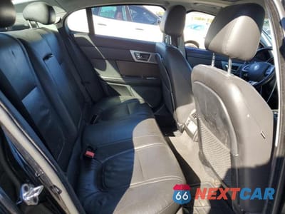 Zdjęcie 10 z 12 samochodu: 2013 JAGUAR XF VIN:SAJWA0ES6DPS75663 - miniatura
