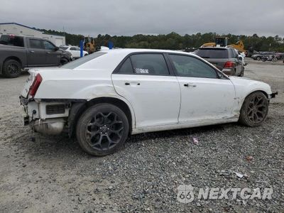 Trzecie zdjęcie samochodu z tyłu: 2019 CHRYSLER 300 S VIN:2C3CCABG2KH577801 - miniatura