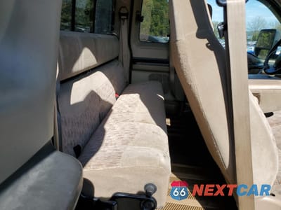 Zdjęcie 10 z 12 samochodu: 2001 FORD F250 SUPER DUTY VIN:1FTSX21P46EB76055 - miniatura