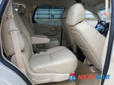 Zdjęcie 11 z 13 samochodu: 2008 CADILLAC ESCALADE LUXURY VIN:1GYFK63858R152091 - miniatura