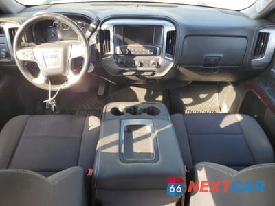 Zdjęcie 8 z 12 samochodu: 2018 GMC SIERRA C1500 SLE VIN:3GTP1MEC9JG195373 - miniatura