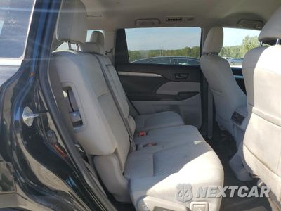 Zdjęcie 11 z 15 samochodu: 2019 TOYOTA HIGHLANDER LE VIN:5TDZARFH0KS048183 - miniatura