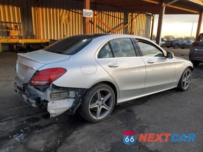Trzecie zdjęcie samochodu z tyłu: 2016 MERCEDES-BENZ C 300 4MATIC VIN:WDDWF4KB6GR149183 - miniatura
