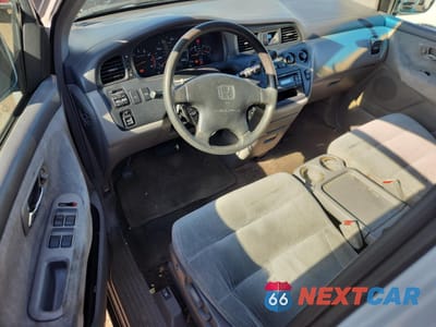 Zdjęcie 8 z 13 samochodu: 2001 HONDA ODYSSEY EX VIN:2HKRL18671H602668 - miniatura