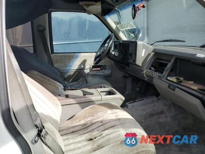 Zdjęcie 7 z 14 samochodu: 1992 CHEVROLET SUBURBAN K1500 VIN:1GNFK16K3NJ355563 - miniatura