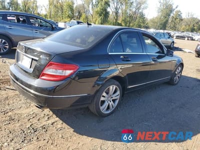 Trzecie zdjęcie samochodu z tyłu: 2011 MERCEDES-BENZ C 300 4MATIC VIN:WDDGF8BB7BR147141 - miniatura
