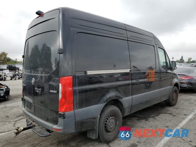 Trzecie zdjęcie samochodu z tyłu: 2024 MERCEDES-BENZ SPRINTER 2500 VIN:W1Y4NBHY1RT176913 - miniatura
