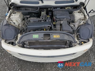 Zdjęcie 11 z 14 samochodu: 2005 MINI COOPER VIN:WMWRC33435TC59098 - miniatura