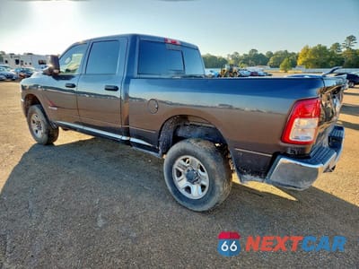Drugie zdjęcie samochodu z przodu: 2022 RAM 2500 TRADESMAN VIN:3C6UR5CL6NG391997 - miniatura