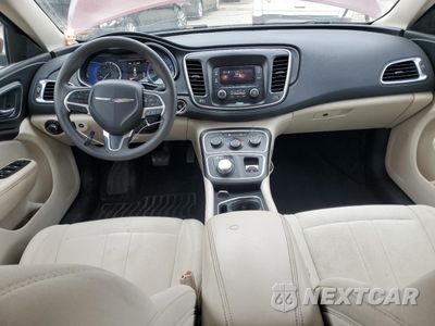 Zdjęcie 8 z 14 samochodu: 2015 CHRYSLER 200 LX VIN:1C3CCCFB8FN626247 - miniatura