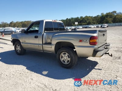Drugie zdjęcie samochodu z przodu: 2000 CHEVROLET SILVERADO K1500 VIN:1GCEK14TXYZ209912 - miniatura