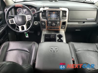 Zdjęcie 8 z 13 samochodu: 2013 RAM 3500 LARAMIE VIN:3C63RRMLXDG543974 - miniatura