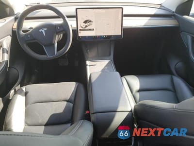 Zdjęcie 8 z 11 samochodu: 2021 TESLA MODEL Y VIN:5YJYGDEE4MF192007 - miniatura