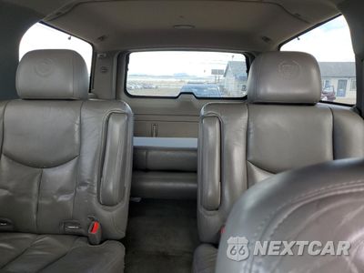 Zdjęcie 10 z 16 samochodu: 2004 CADILLAC ESCALADE ESV VIN:3GYFK66N64G188660 - miniatura