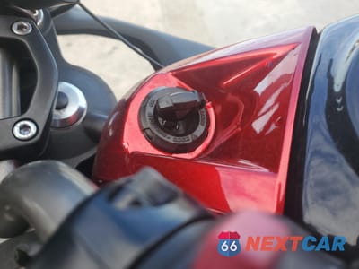 Zdjęcie 8 z 9 samochodu: 2015 KAWASAKI EX650 E VIN:JKAEXEE1XFDA18679 - miniatura