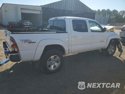 Trzecie zdjęcie samochodu z tyłu: 2013 TOYOTA TACOMA DOUBLE CAB PRERUNNER VIN:5TFJU4GN8DX037831 - miniatura