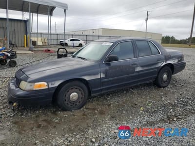 2003 FORD CROWN VICTORIA POLICE INTERCEPTOR 2FAFP71W83X119251 - główne zdjęcie licytacji z USA - miniatura