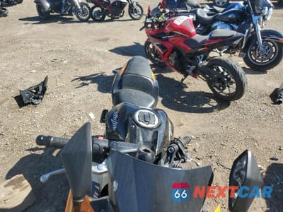 Piąte zdjęcie samochodu w środku: 2019 KAWASAKI EX650 F VIN:JKAEXEK12KDA35250 - miniatura