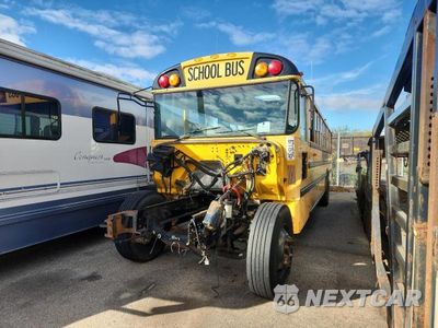 2015 IC CORPORATION CE SERIES SCHOOL - SCHOOL BUS 4DRBUC8N5FB648943 - główne zdjęcie licytacji z USA - miniatura