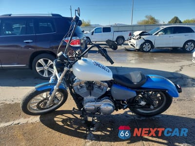 Trzecie zdjęcie samochodu z tyłu: 2009 HARLEY-DAVIDSON XL883 L VIN:1HD4CR2149K402946 - miniatura