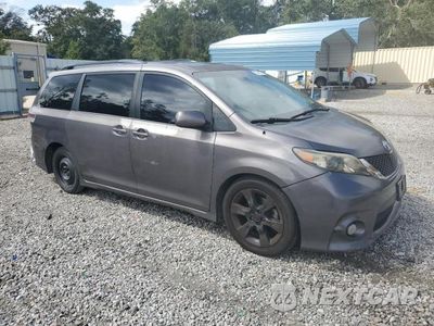 Czwarte zdjęcie samochodu z boku: 2012 TOYOTA SIENNA SPORT VIN:5TDXK3DC9CS229440 - miniatura