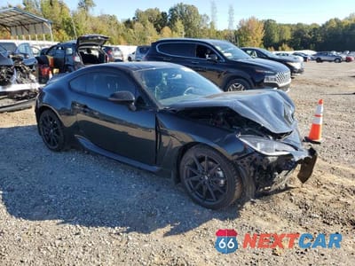 Czwarte zdjęcie samochodu z boku: 2025 TOYOTA GR 86 PREMIUM VIN:JF1ZNBE12S8753965 - miniatura