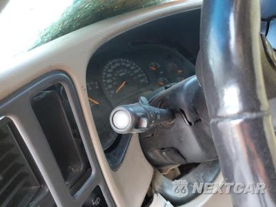 Zdjęcie 9 z 12 samochodu: 2003 GMC YUKON XL C1500 VIN:1GKEC16Z33J281464 - miniatura