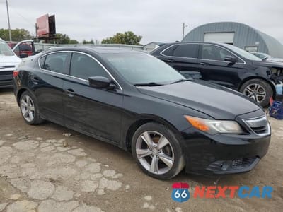 Czwarte zdjęcie samochodu z boku: 2013 ACURA ILX 20 PREMIUM VIN:19VDE1F5XDE016904 - miniatura