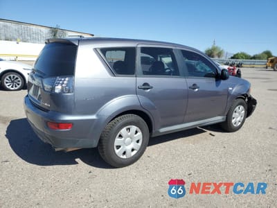 Trzecie zdjęcie samochodu z tyłu: 2010 MITSUBISHI OUTLANDER ES VIN:JA4AS2AW5AZ000841 - miniatura