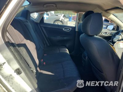 Zdjęcie 10 z 14 samochodu: 2018 NISSAN SENTRA S VIN:3N1AB7AP9JL658829 - miniatura
