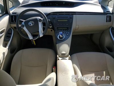 Zdjęcie 8 z 14 samochodu: 2011 TOYOTA PRIUS VIN:JTDKN3DU3B5346798 - miniatura