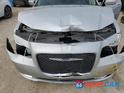 Zdjęcie 11 z 12 samochodu: 2021 CHRYSLER 300 TOURING VIN:2C3CCAAG8MH516232 - miniatura