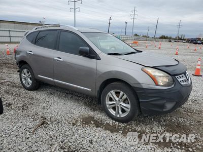 Czwarte zdjęcie samochodu z boku: 2015 NISSAN ROGUE SELECT S VIN:JN8AS5MTXFW159506 - miniatura