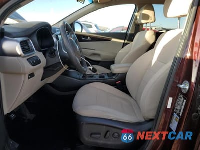 Zdjęcie 7 z 12 samochodu: 2019 KIA SORENTO LX VIN:5XYPGDA55KG530750 - miniatura