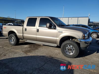 Czwarte zdjęcie samochodu z boku: 2004 FORD F250 SUPER DUTY VIN:1FTNW21P64ED72804 - miniatura