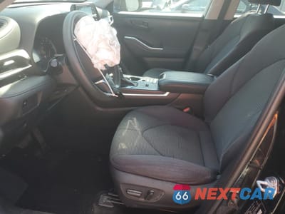 Zdjęcie 7 z 16 samochodu: 2021 TOYOTA HIGHLANDER L VIN:5TDCZRAH2MS088094 - miniatura