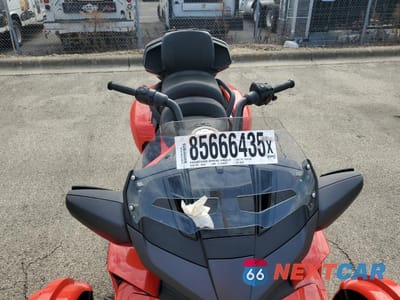 Piąte zdjęcie samochodu w środku: 2022 CAN-AM SPYDER ROADSTER F3-T VIN:2BXREDD26NV002237 - miniatura